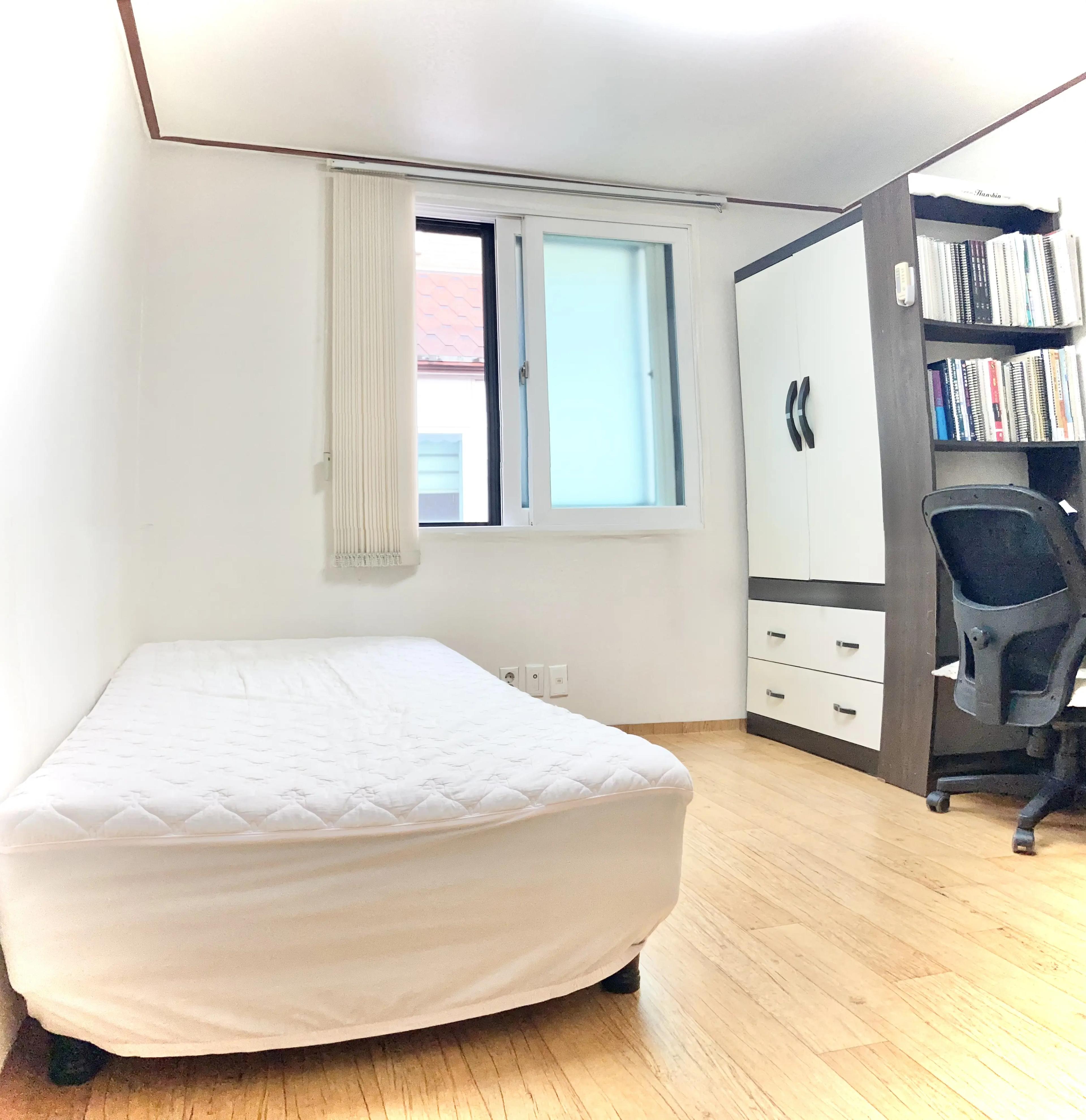 Room image6