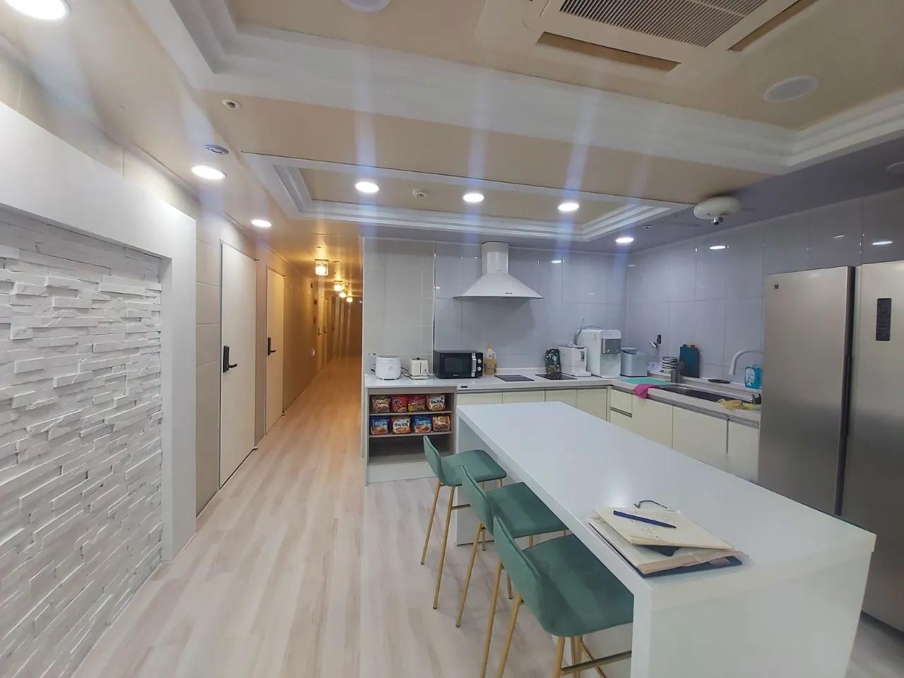 Suyeong-gu, Busan SHAREHOUSE A spacious and comfortable share house in Gwangalli 10 seconds away