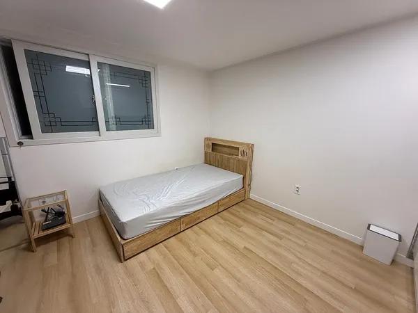 Cách ga Anam 3 phút, cách cổng sau Trường Kinh tế và Chính trị Đại học Korea 1 phút, có thể vào ở ngay