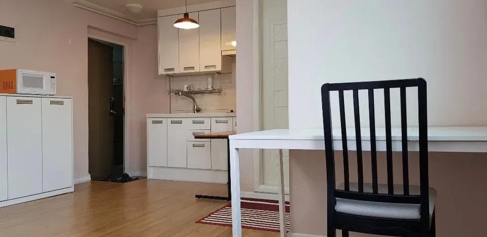 瑞草区 ONEROOM [교대/강남] 위치 굿. 전망 좋은 3층 ワンルームマンション（スタジオタイプ） (루프탑 뷰 끝내줘요)