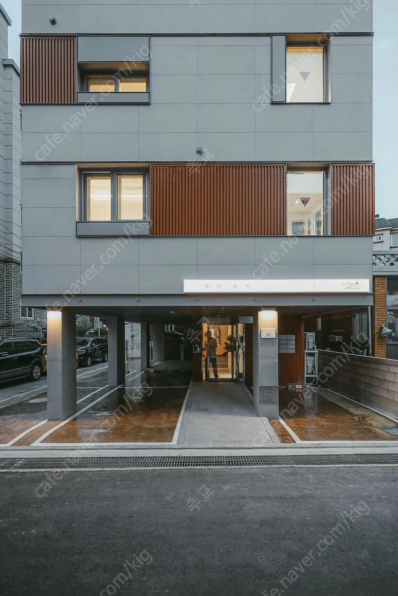 Bucheon-si, Gyeonggi ONEROOM Interior design architect's boutique hotel-style design villa Studio(Newly built/Fully furnished) //*(Line 1) 7 minutes from Sosa Station*