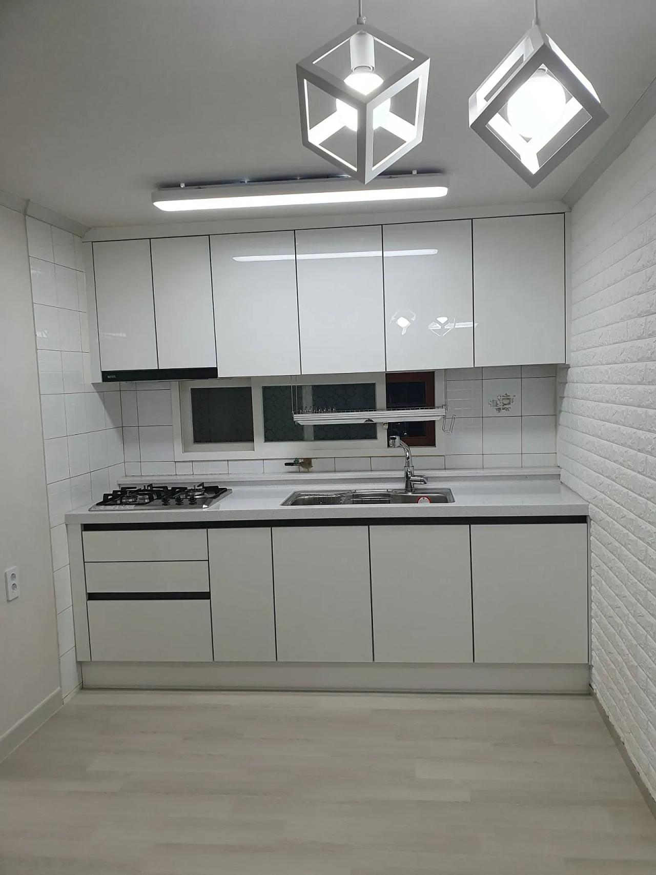 Seoul National Univ. of Education Station Back Gate, Incheon, South Korea ONEROOM ¥3,704