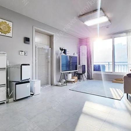 Yongin Cheonri, next to Yongcheon Elementary School, 3-room (2 bathrooms), semi-new construction!! Jeonse!!@@!! (No loans! Eligible for Junggi-cheong, Butim-mok, LH)