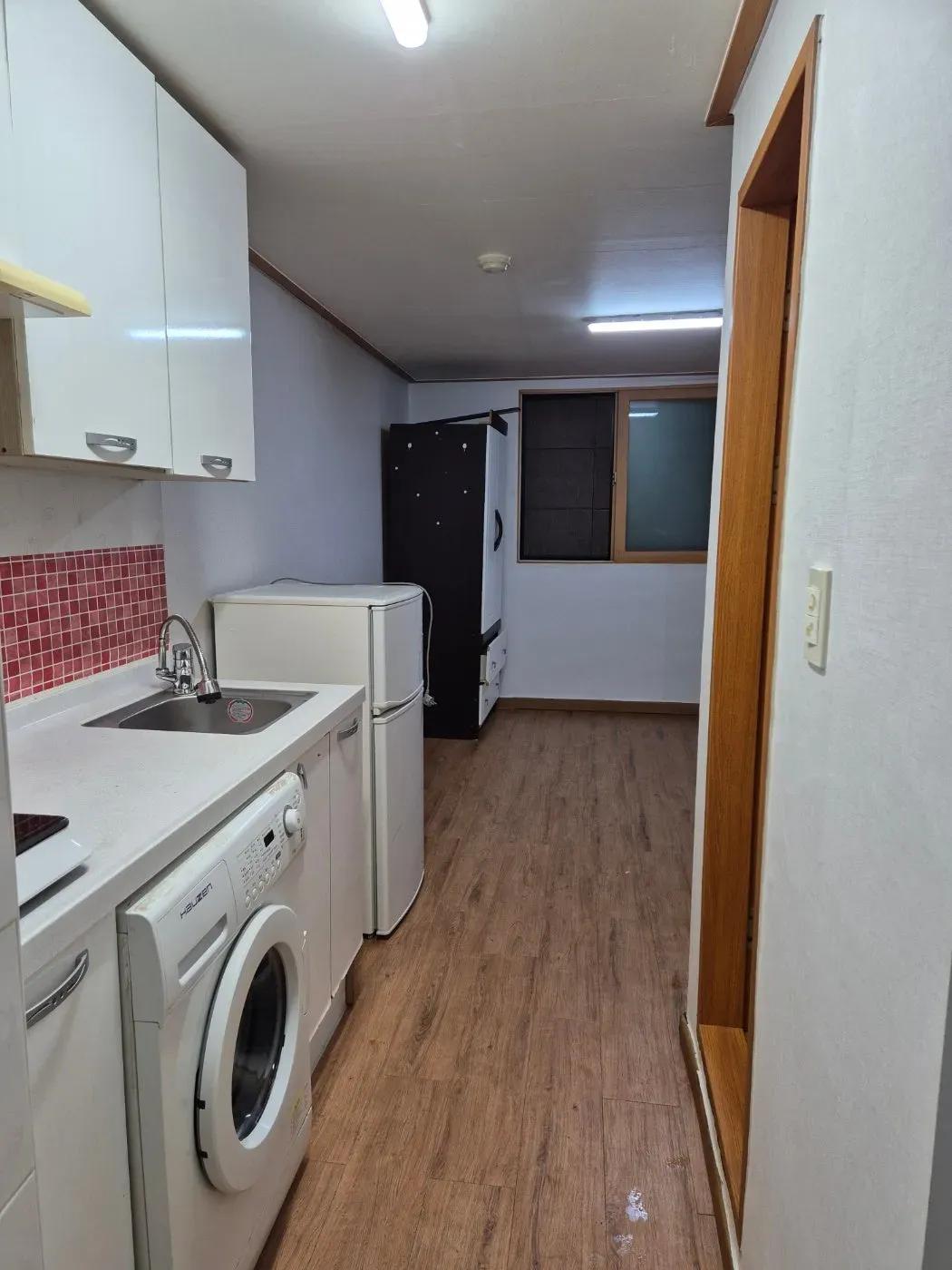 Heungseon-ro 171beon-gil, Uijeongbu-si, Gyeonggi-do, South Korea ONEROOM $288