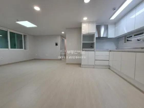 Seoul ONEROOM 30-pyeong (approximately 100 square meter) three-room apartment, 7 minutes from Noryangjin Station Fully furnished Short-term rental (1 year) available.