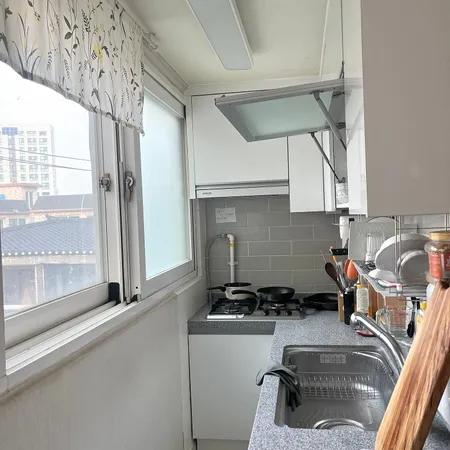 목동, 신정역 / 방3화1 / 1억2000/20 리모델링 되어있는 넓은 집