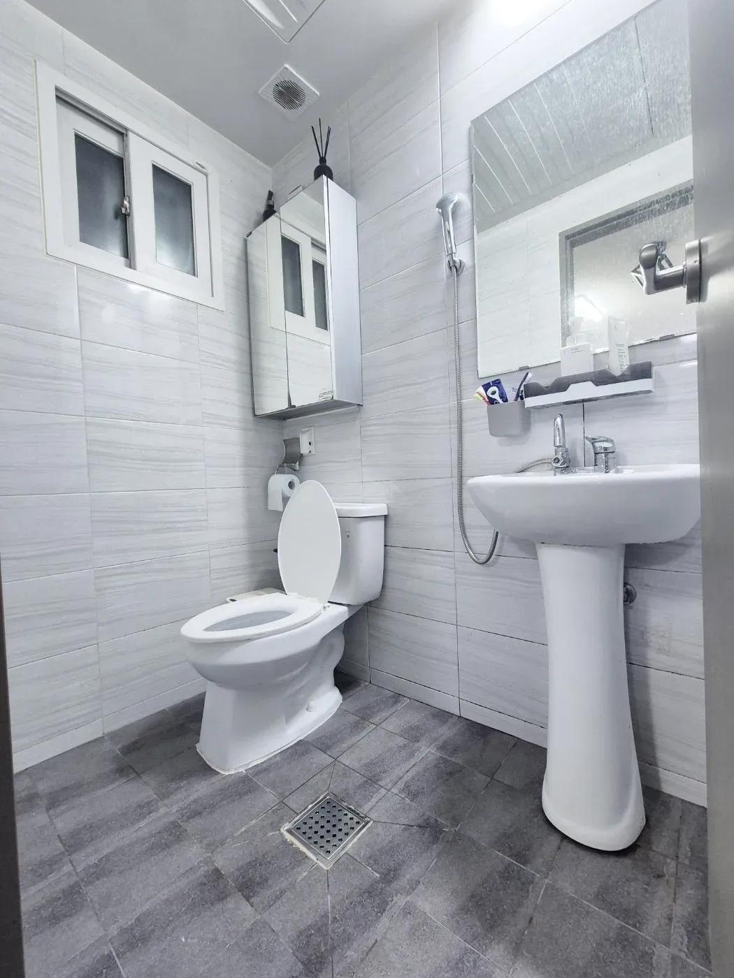 916-14 Sinjeong-dong, Yangcheon District, Seoul, South Korea ONEROOM ¥2,006