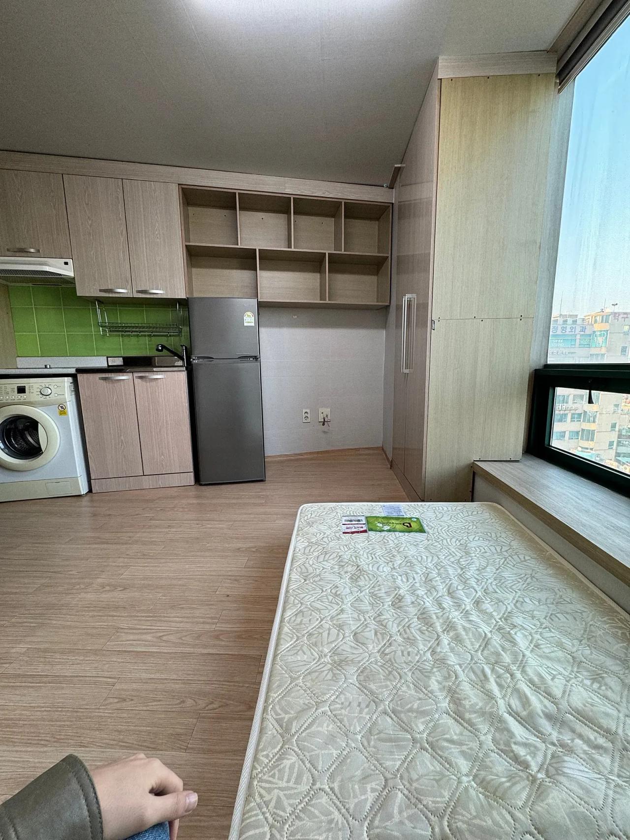 Gyeongwon-daero, Bupyeong District, Incheon, South Korea ONEROOM ¥1,543