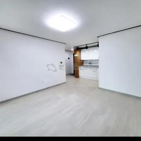 [Two room rental] Seokchon Tombstone Station 3 min Dog parking