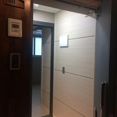 釜山站 1 号出口，2 分钟路程 直接从业主处租用办公室（办公室或住宅