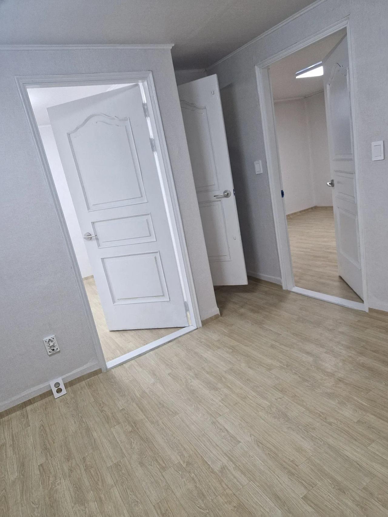 Gangseo-gu Office Back Gate, Seoul, South Korea ONEROOM ¥2,572