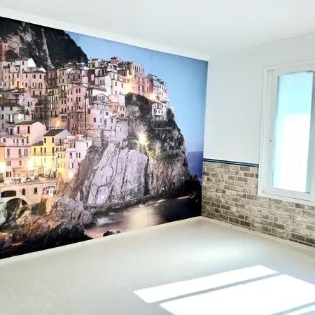 I have a cozy and pretty apartment in a nice house for a month or two in Geordie.
