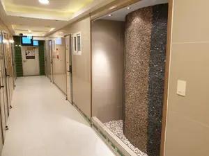 从 역삼站步行9分钟即可到达的江南区卢娜豪斯江南店，配备齐全。