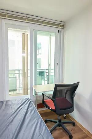 서울 성동구 SHAREHOUSE (Luxury Sharehouse) 마스터스위트룸 신규입주자 renoavtion완료 연애인들맛집천국 한남스테이(코지룸) 남성입주자모집. 옥수역도보5분 한남오거리 도보15분 주차가능