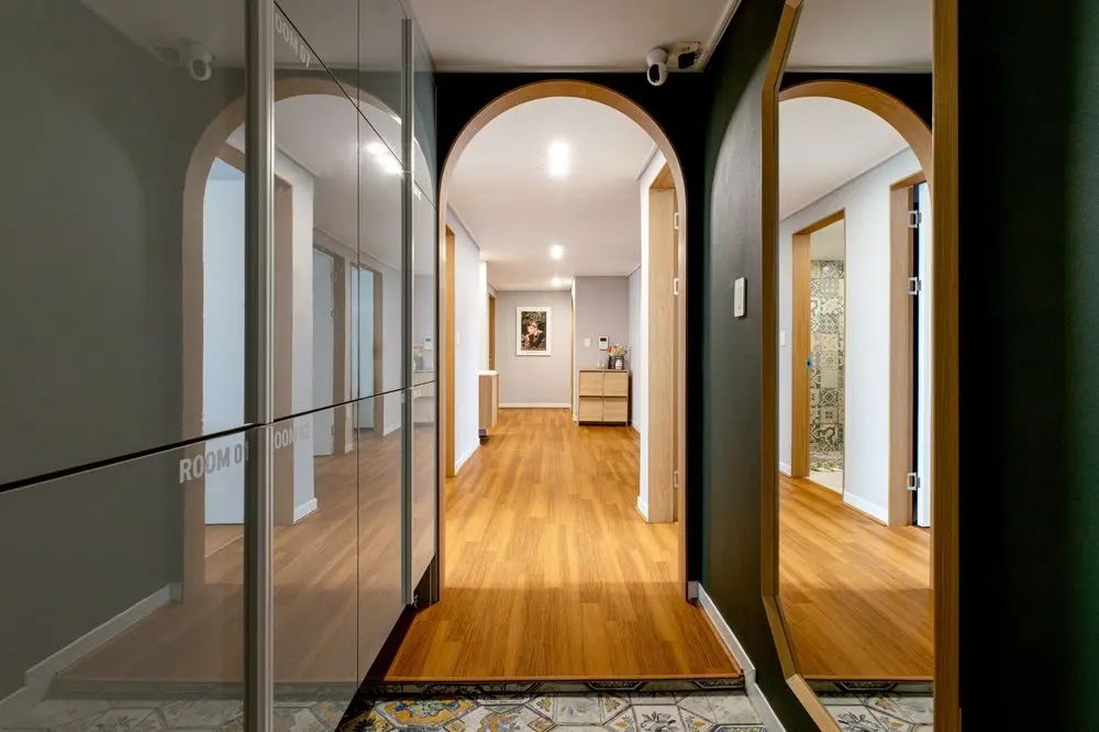 Room image 1