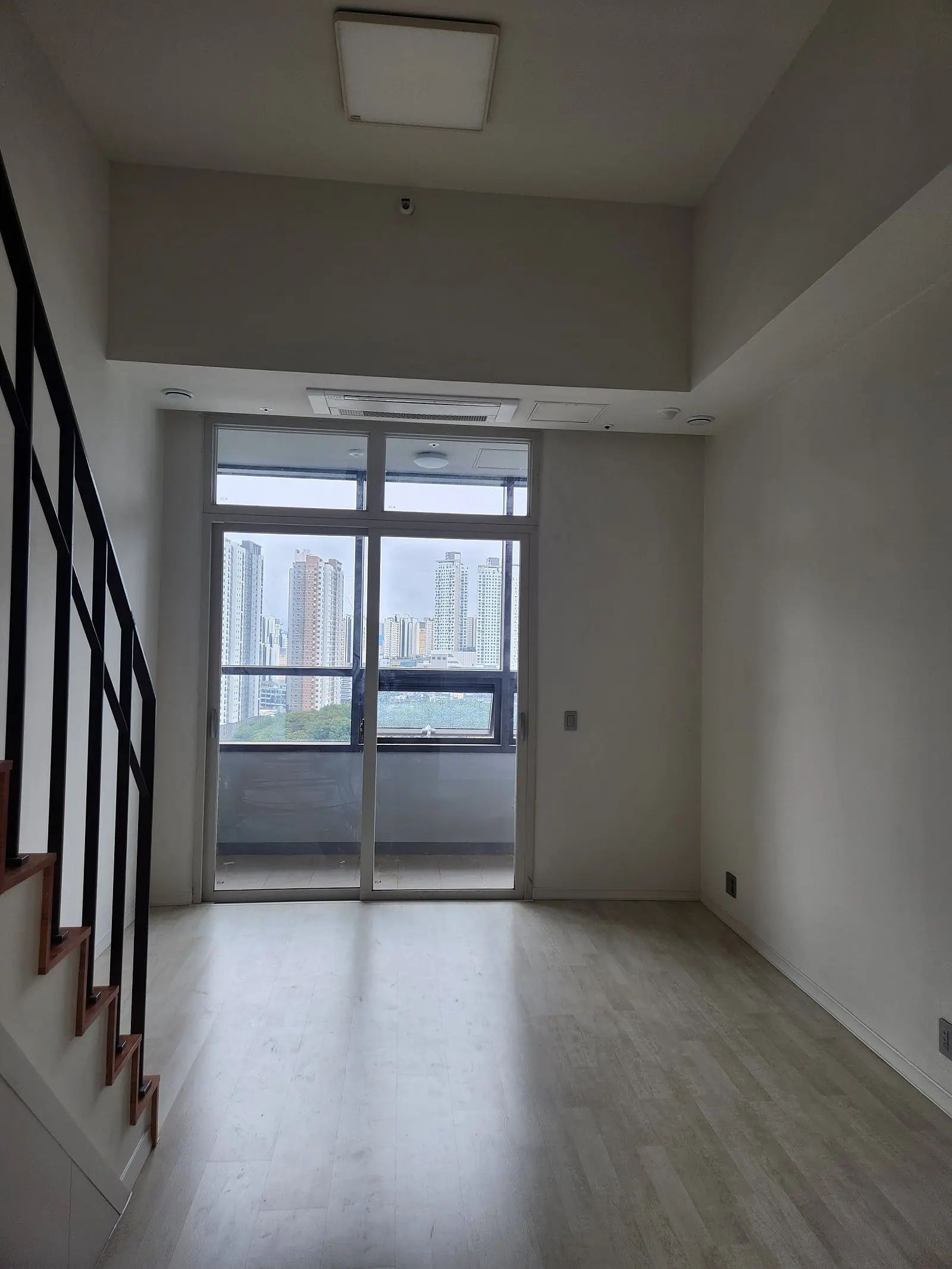Room image 5