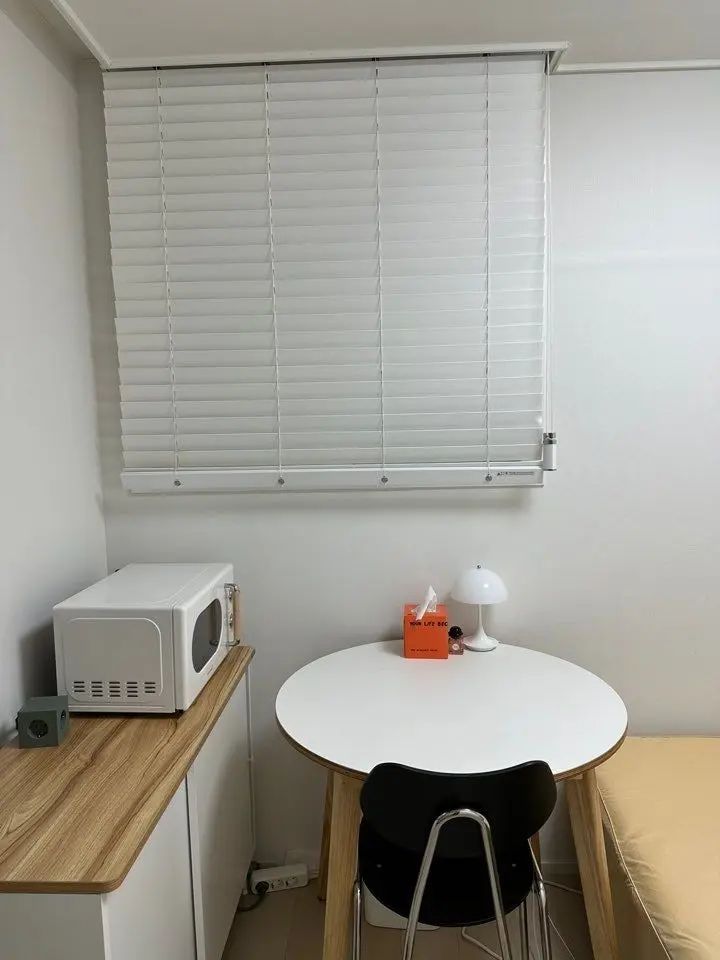 Room image 2
