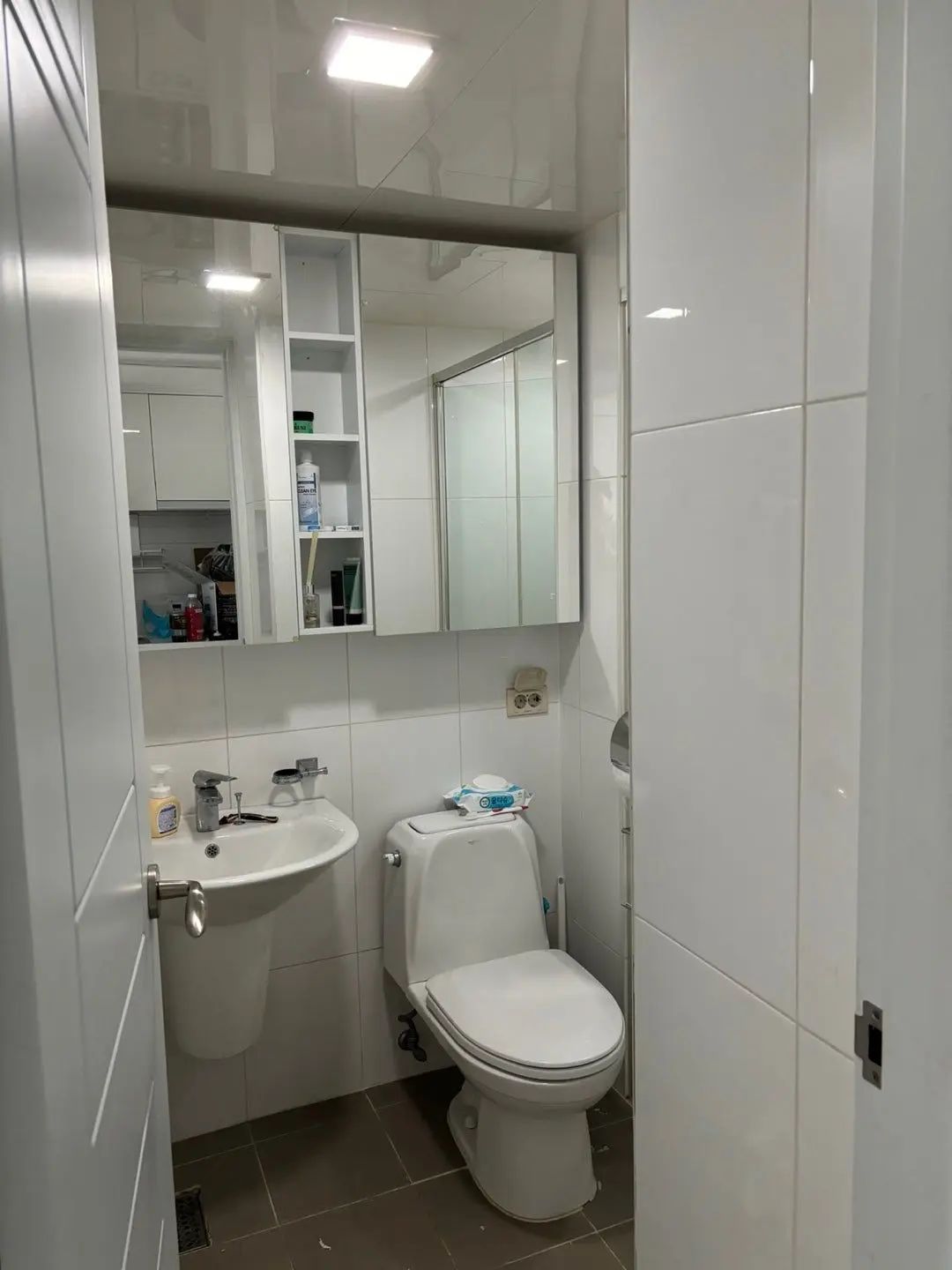 Room image 3