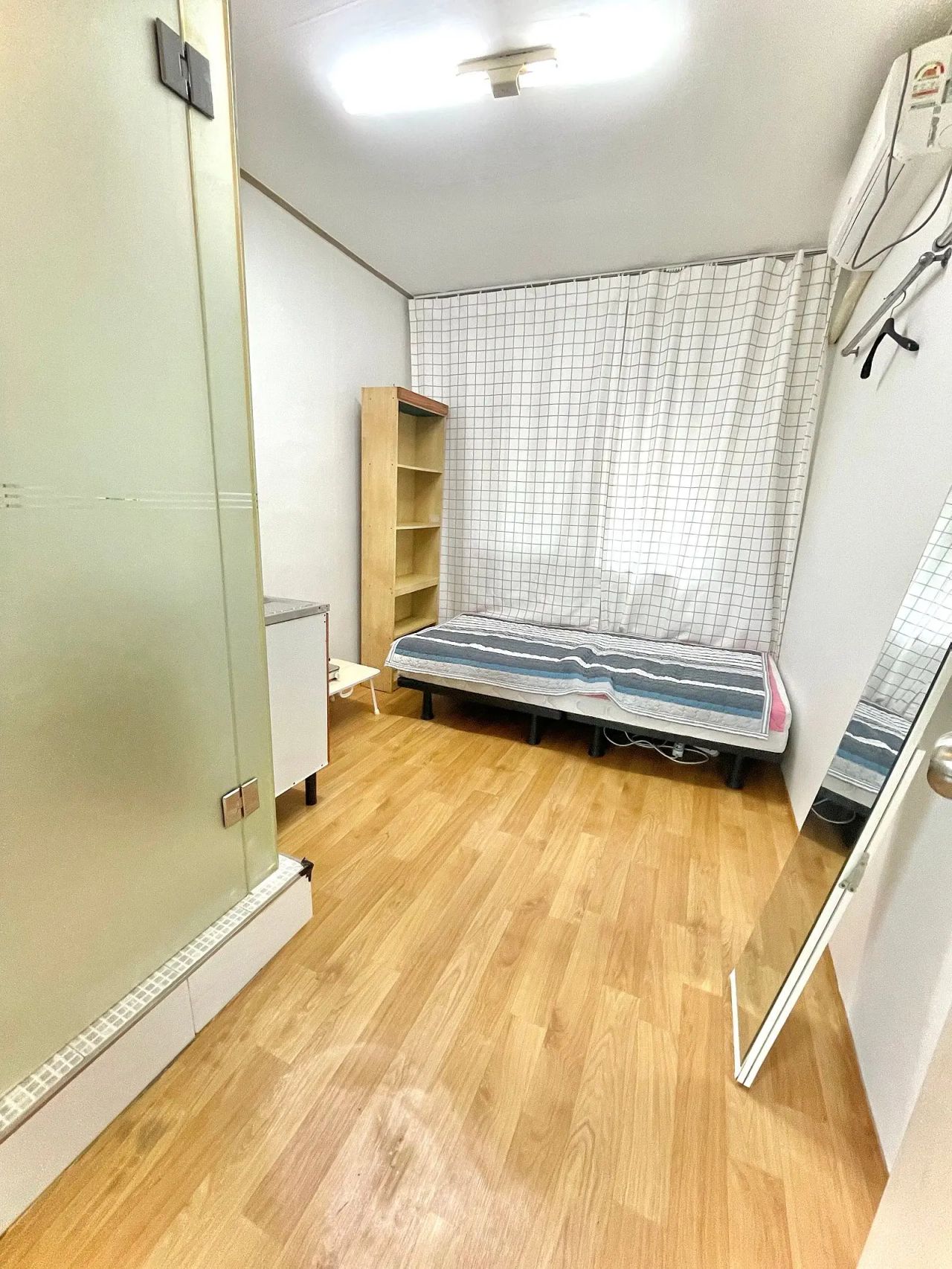Room image 2