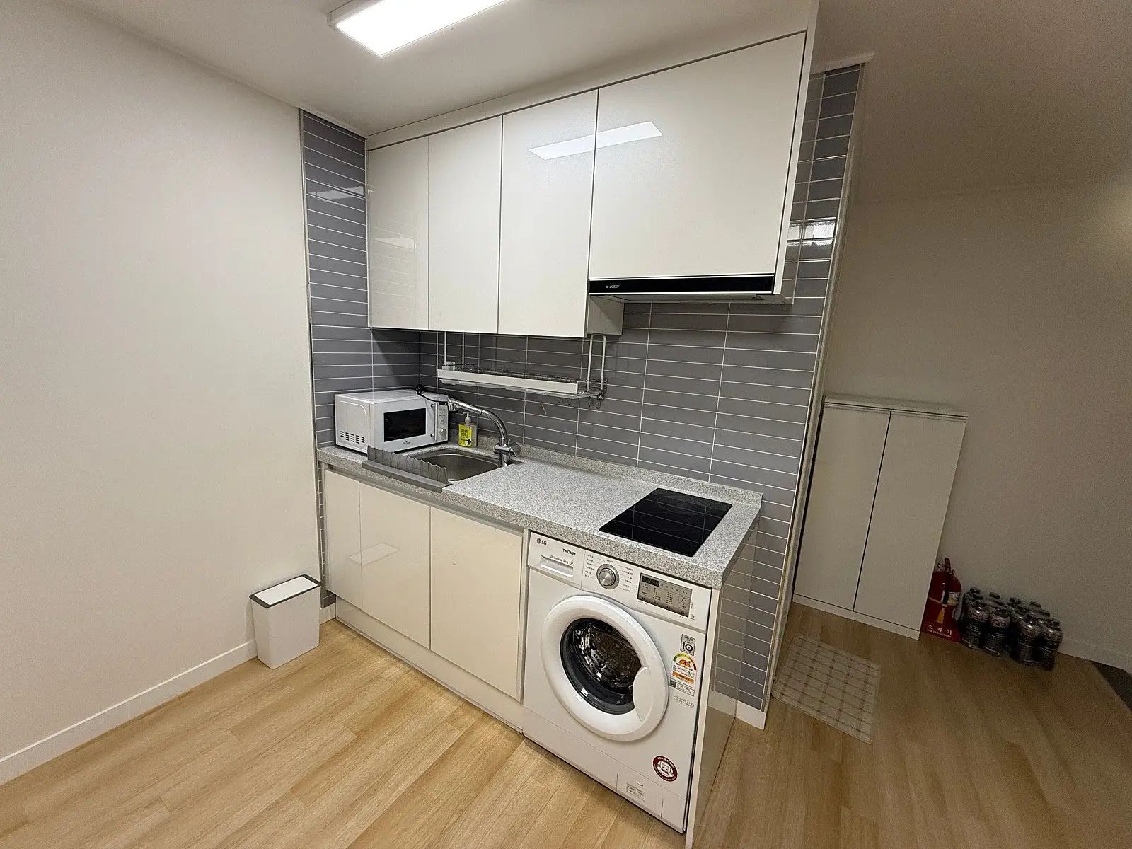 Room image 5