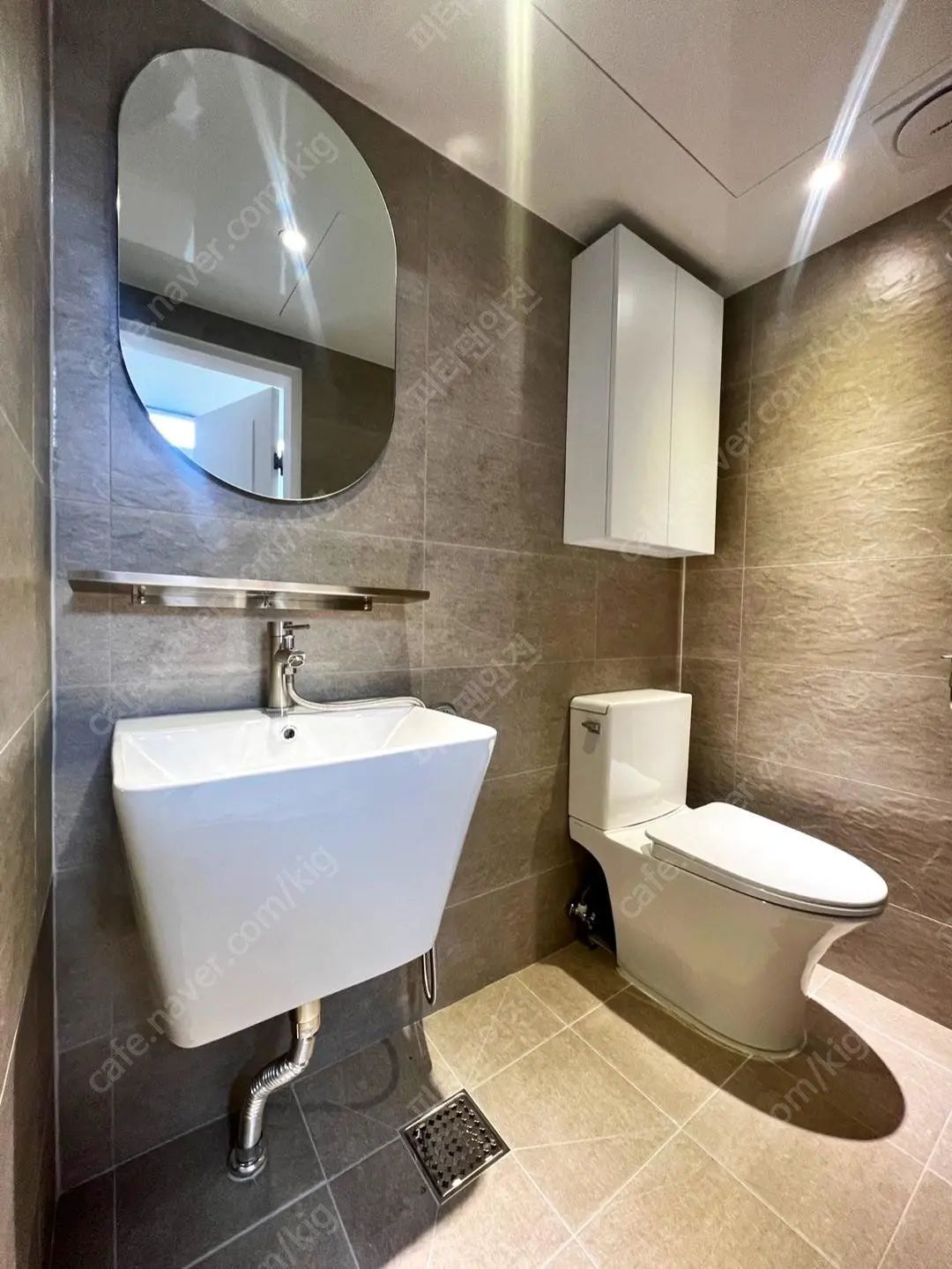 Room image 2