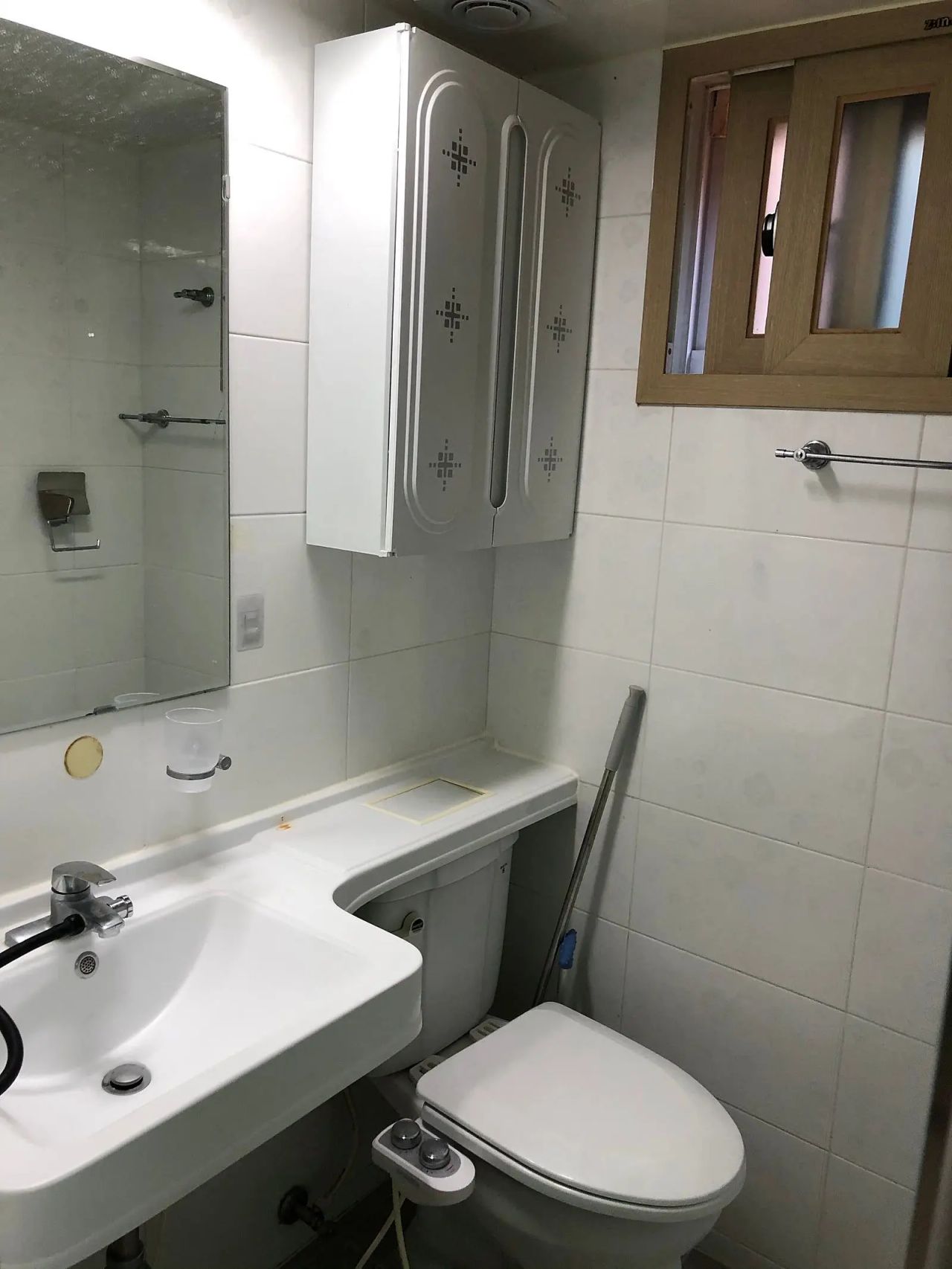 Room image 5