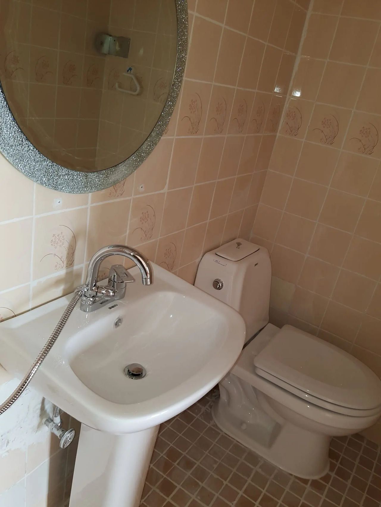 Room image 2