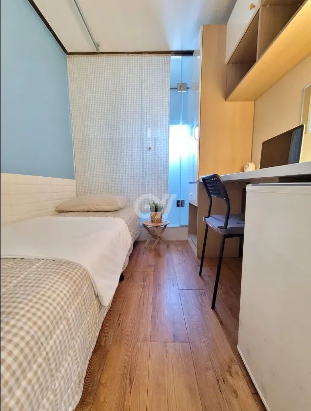 Room image 2