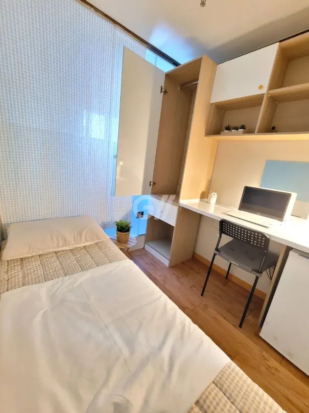 Room image 4