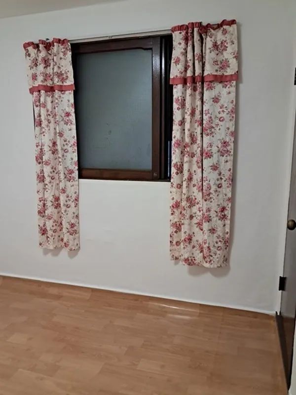 Room image 1