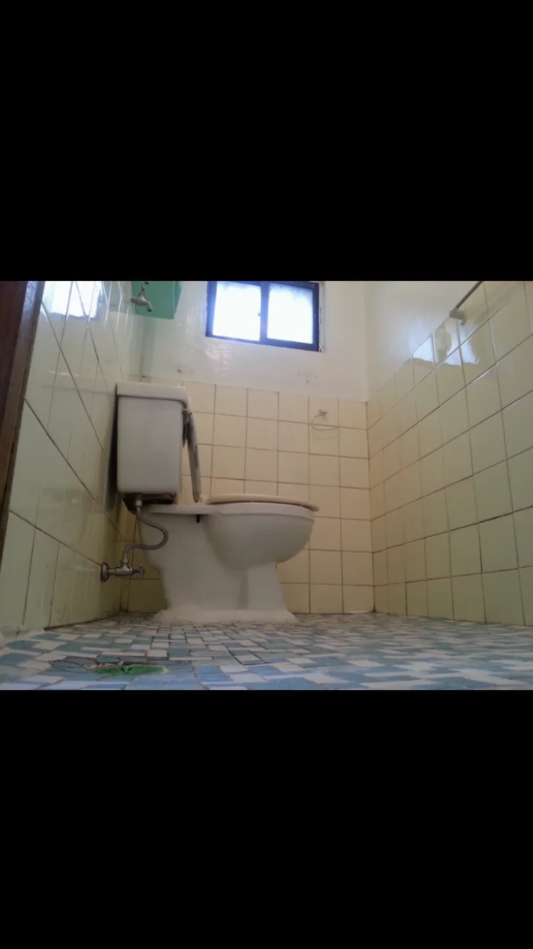Room image 4