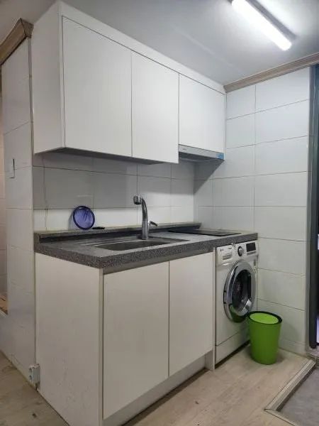 Room image 3