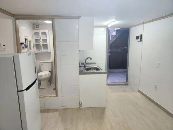 Room image 4