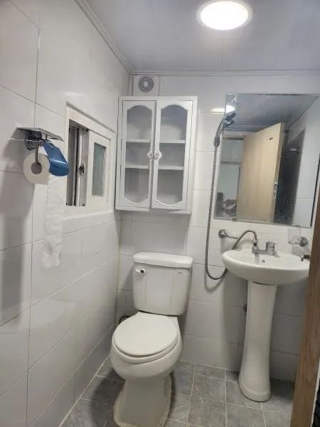 Room image 5