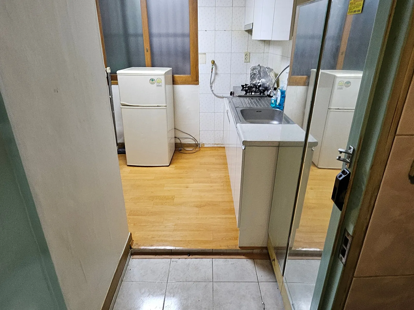 Room image 3