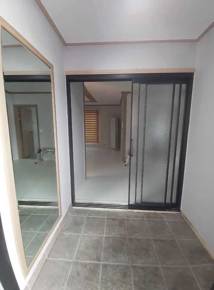 Room image 5