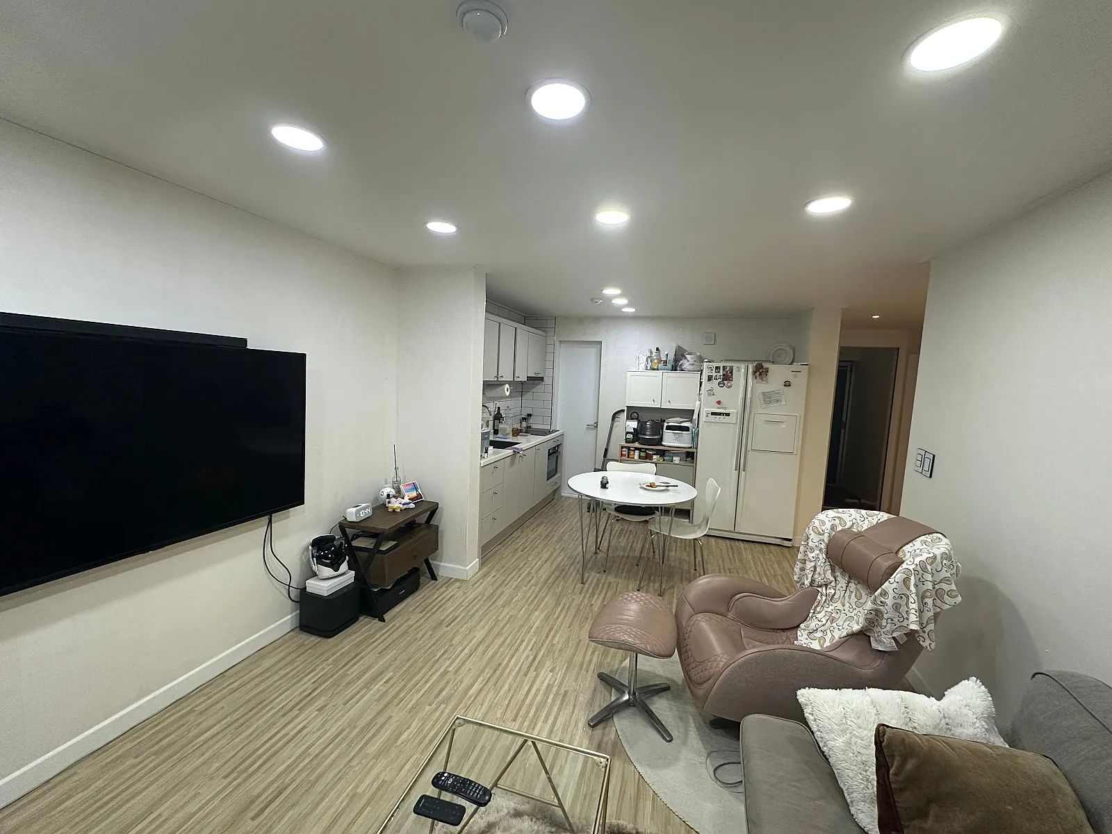 Room image 3