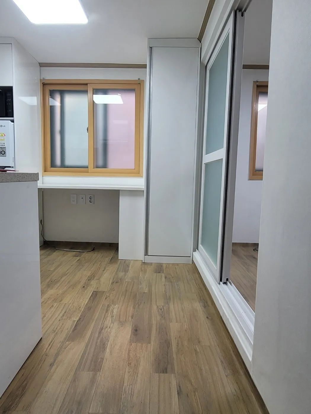 Room image 4