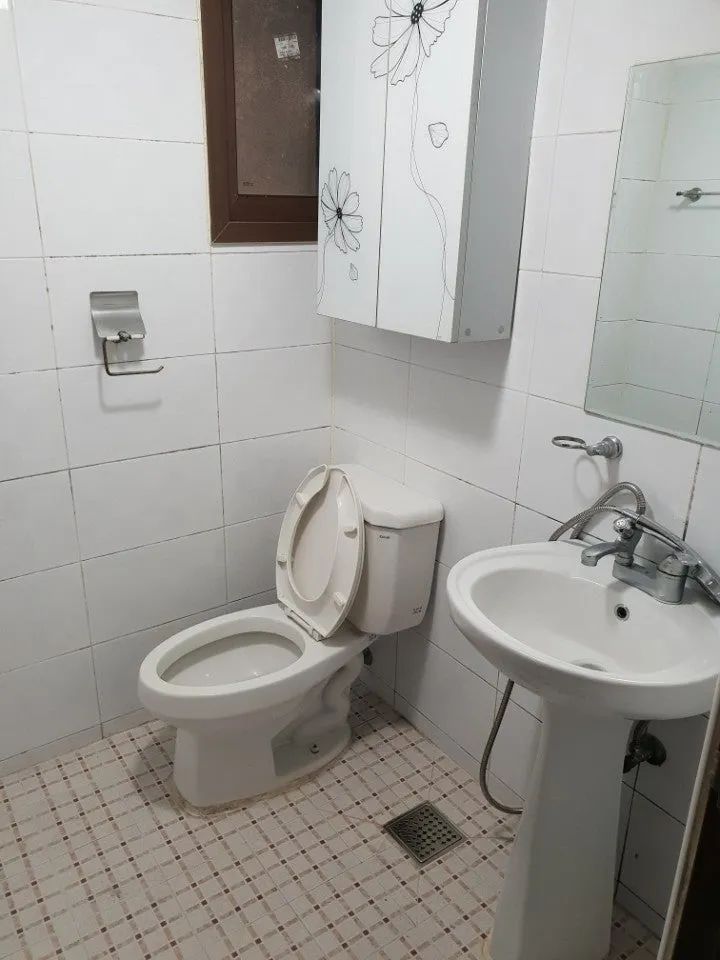 Room image 5