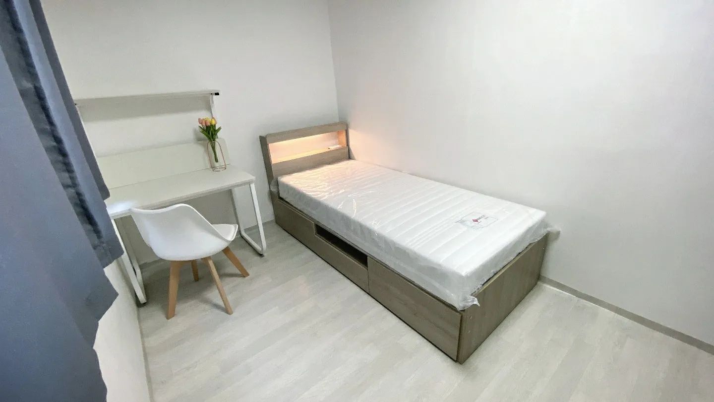 Room image 2