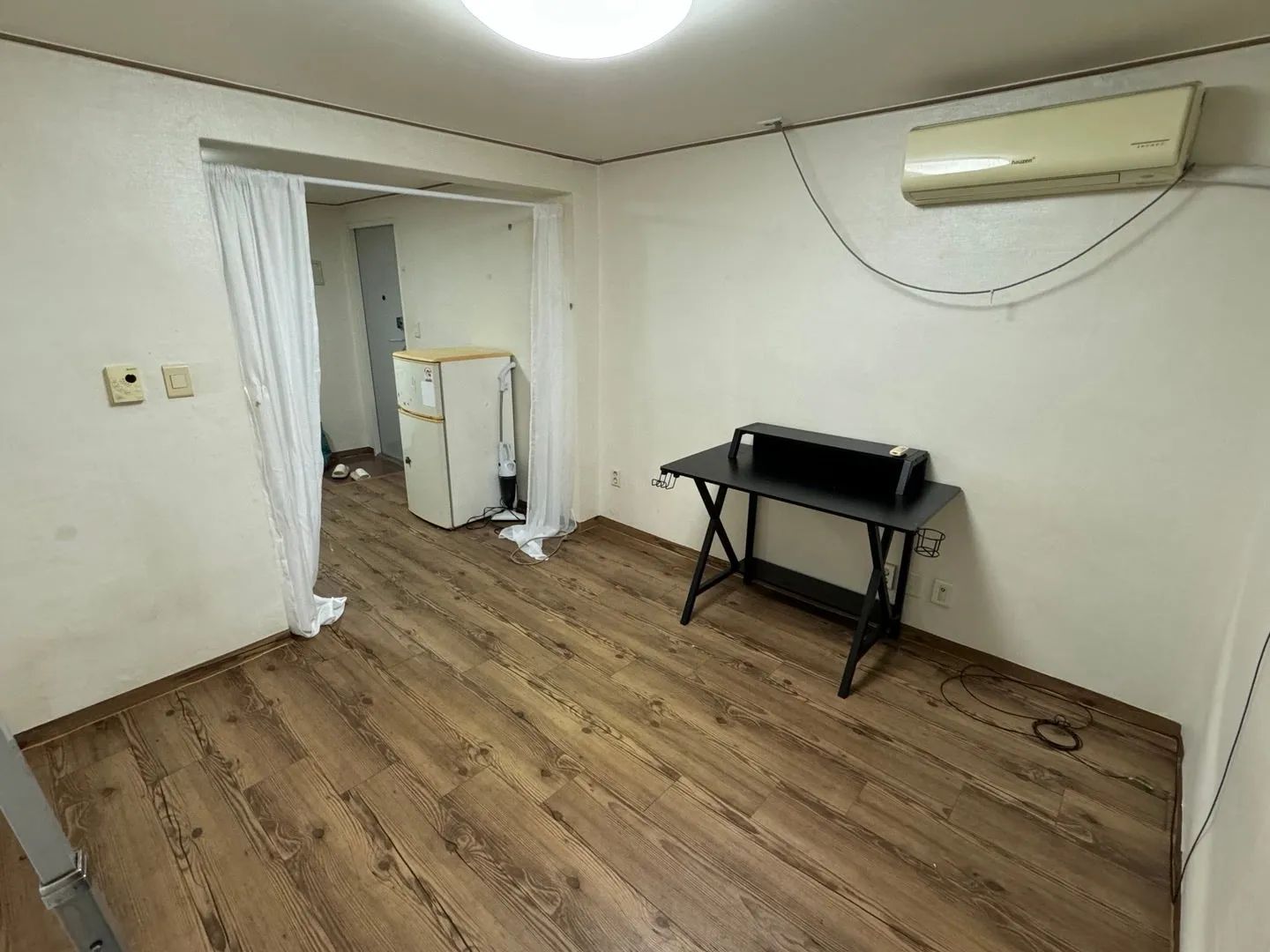 Room image 1