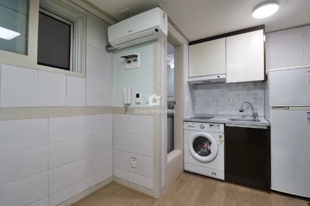 Room image 4