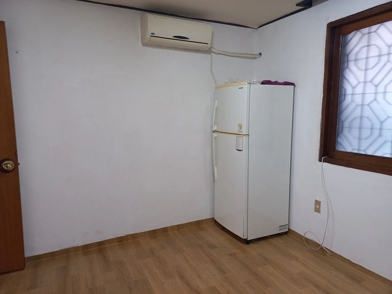 Room image 2