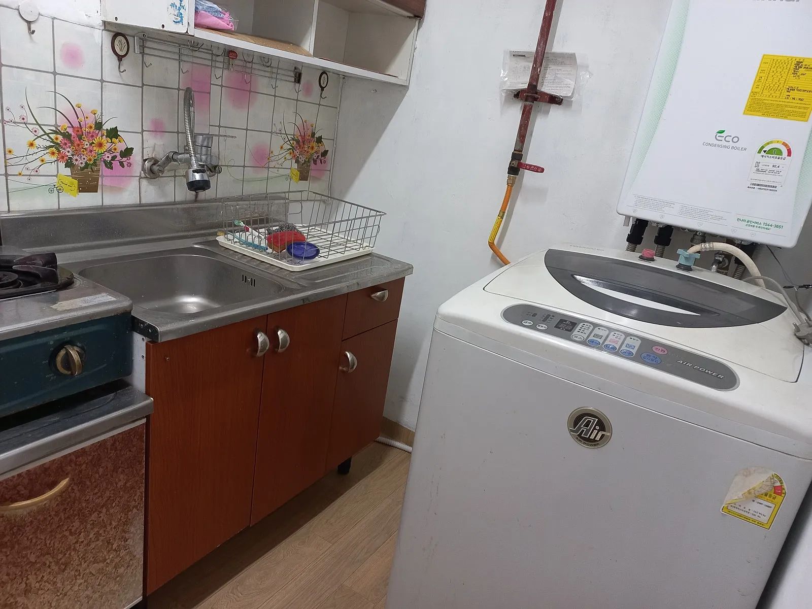 Room image 3