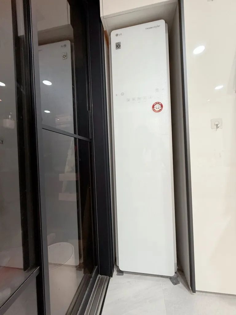 Room image 3