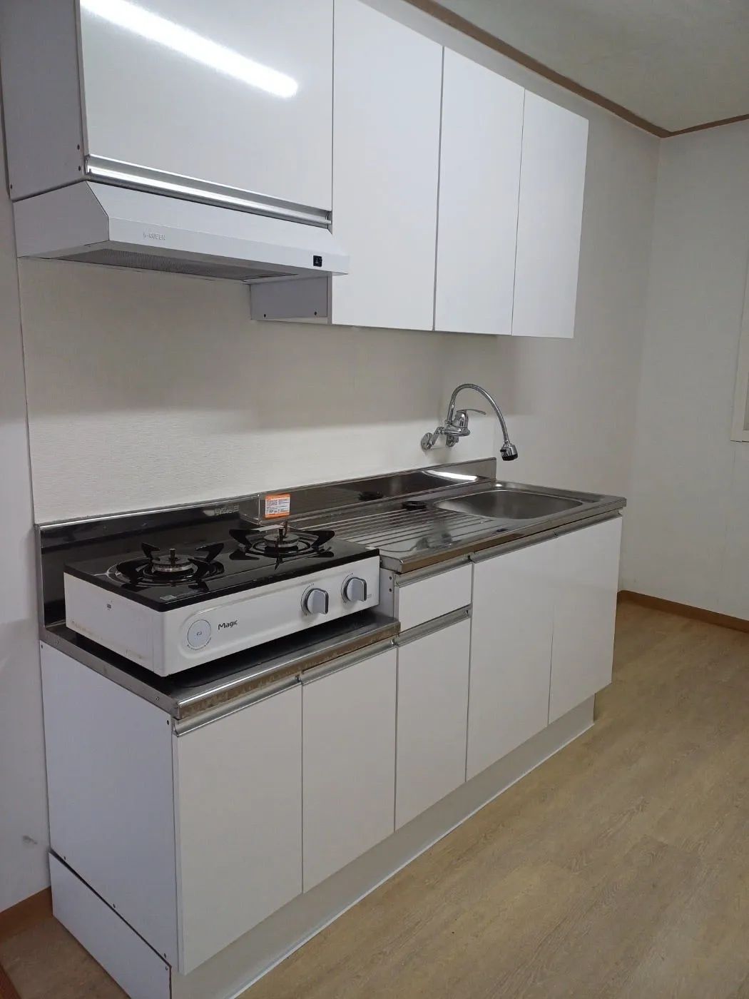 Room image 1