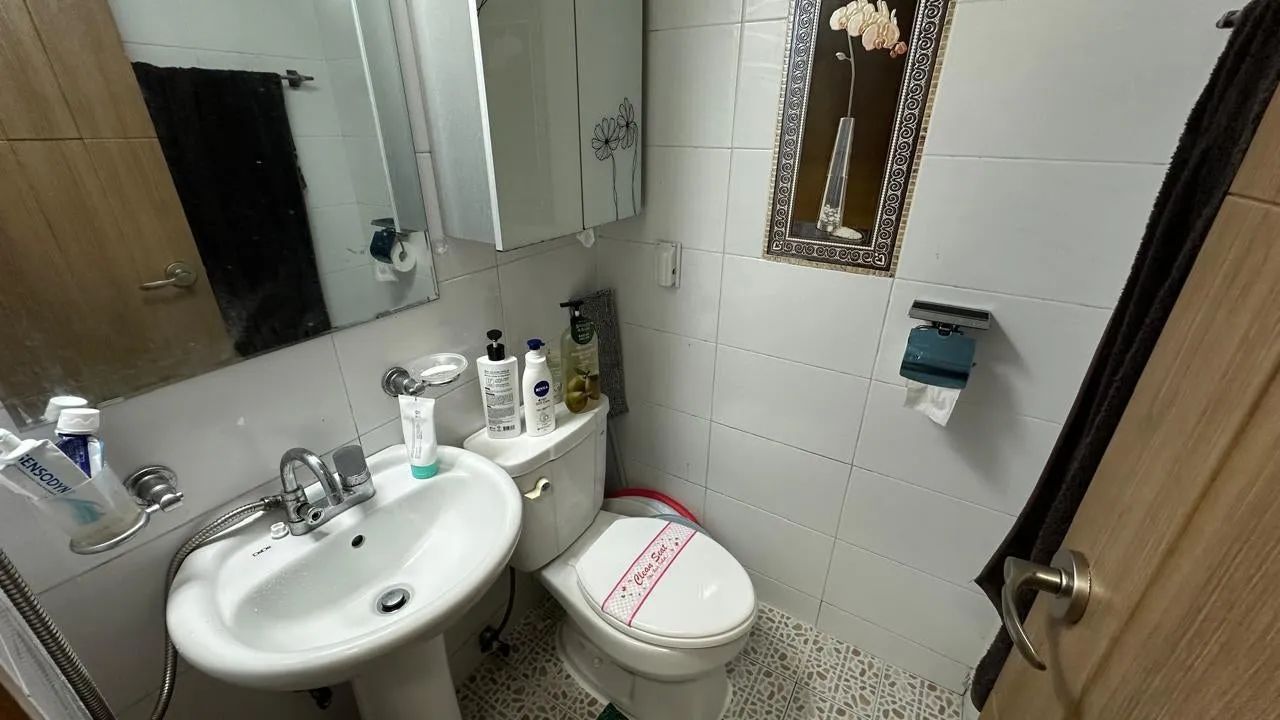 Room image 5