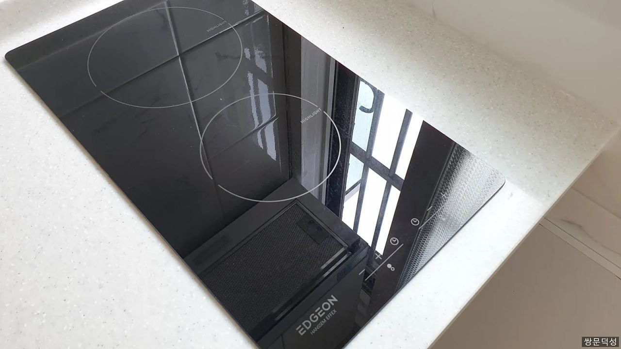 Room image 3