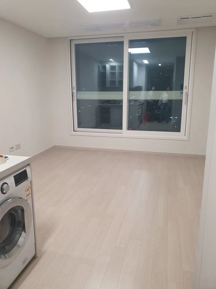 Room image 1