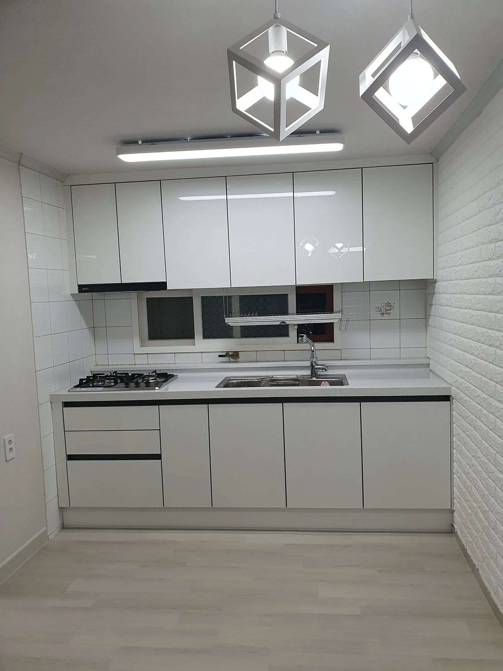 Room image 1